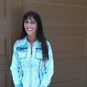 Meet your Posher, Vickie